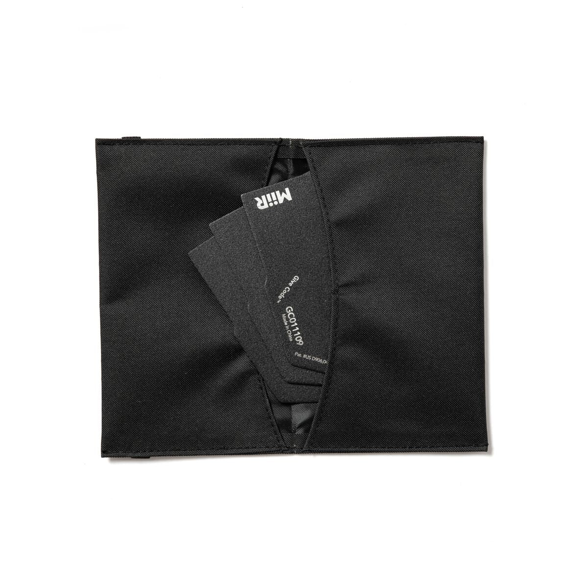 pourigami-w5 WebPDP-Pourigami_Black_Case__POG2SN00002_Studio_Open.jpg