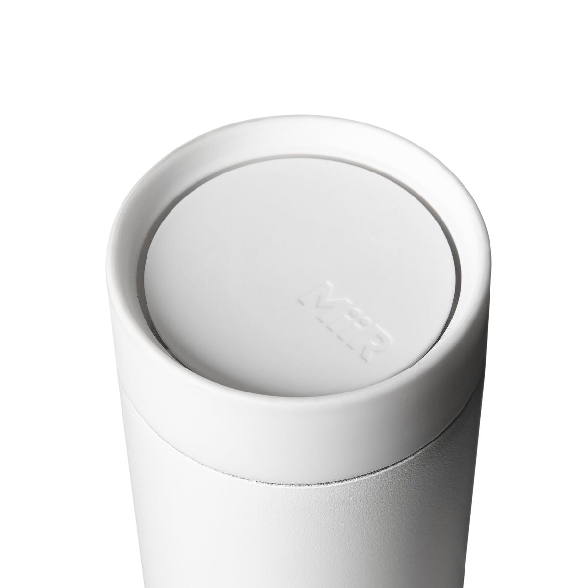 360-lid-n6 WebPDP-360_Lid_White__3602PNWM001_X2Studio_Closeup_Closed.jpg