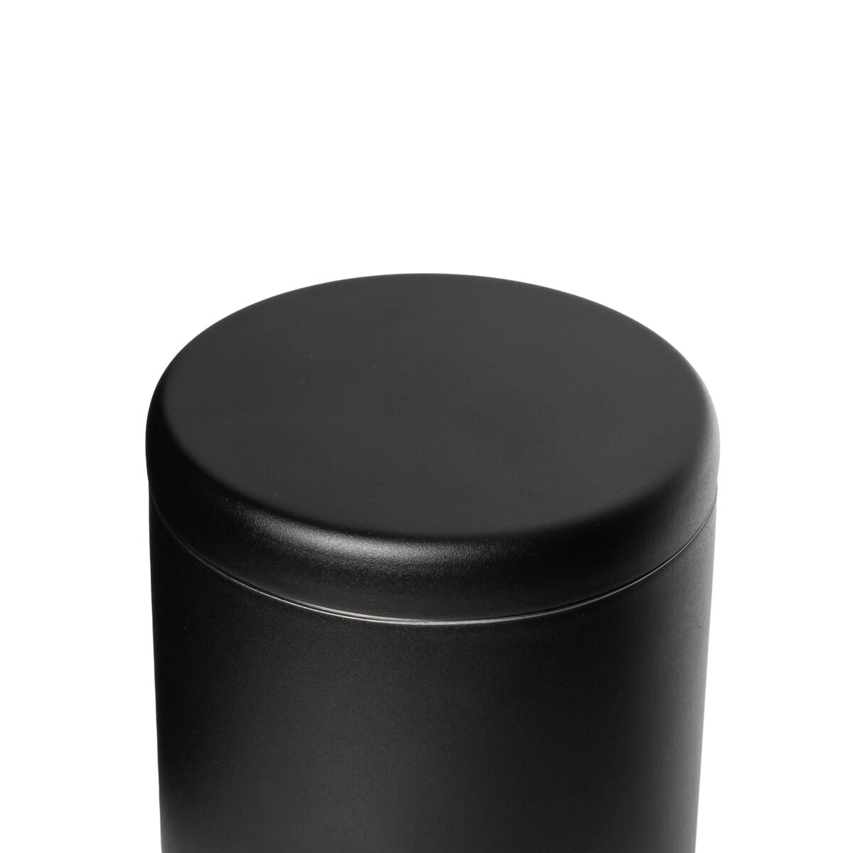 airlock-coffee-canister-p5 WebPDP-Airlock_Coffee_Canister__ACN2SVOS002_Black_X2Studio_45_Deg_Lid_On.jpg