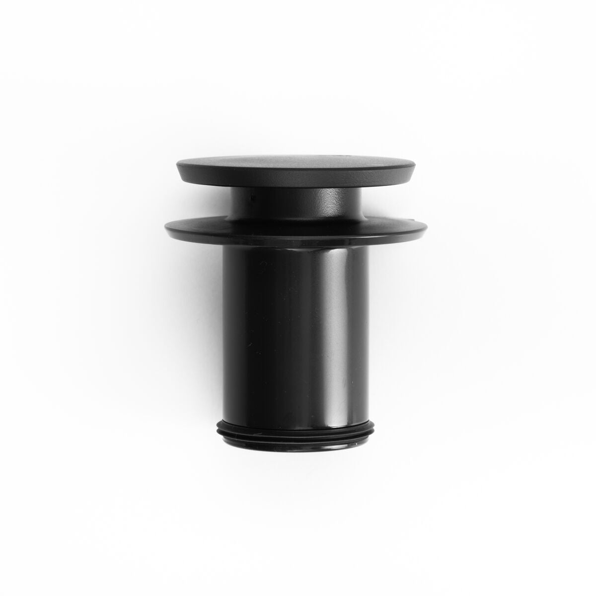new-standard-carafe-m1 WebPDP-PolishedStainlessCarafe_33oz_SS_StudioX207182024_Lid__CAR1SVOS005.jpg
