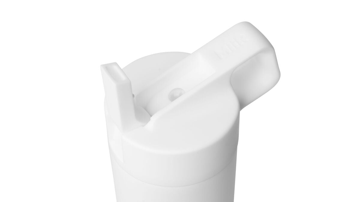 straw-bottle-x7 WebPDP-Straw_Lid_2_White_Studio_0221_45deg_Open__WMB2SL20001.jpg